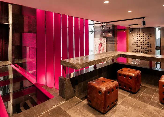Rose Noir Premium 4 Bedroom Villa, Private Rooftop Pool & Complimentary Spa, Aldea Zama