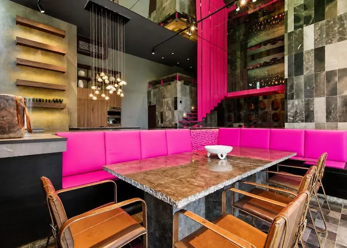 Rose Noir Premium 4 Bedroom Villa, Private Rooftop Pool & Complimentary Spa, Aldea Zama *