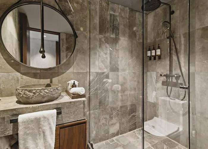 Rose Noir Premium 4 Bedroom Villa, Private Rooftop Pool & Complimentary Spa, Aldea Zama Tulum Pueblo