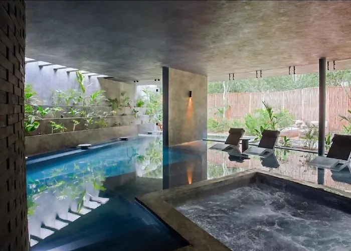 Rose Noir Premium 4 Bedroom Villa, Private Rooftop Pool & Complimentary Spa, Aldea Zama Villa *